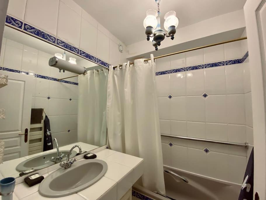 "Georgio" Grand Appartement Traversant Avec Vue Canal Et Parking Sète Exterior foto